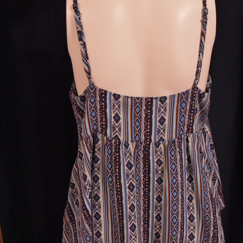 Forever 21 - Spaghetti String Aztec Design - Picture 2 of 4